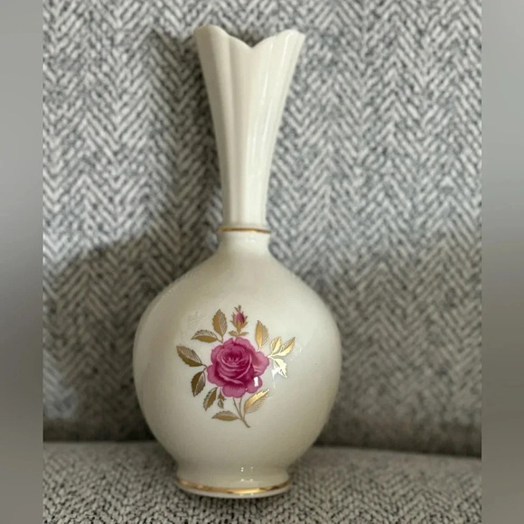 Lenox Roselyn 8" Bud Vase Pink Rose Gold Trim & Leaves Retired Vintage Porcelain - Picture 1 of 3